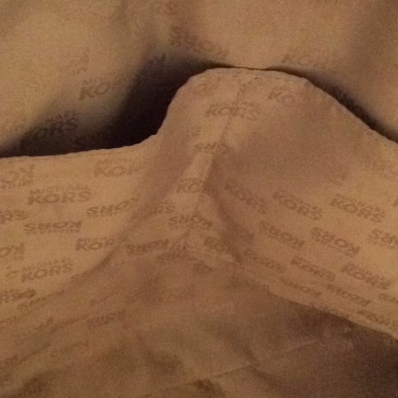 Tote - Picture 5 of 7